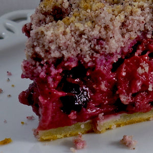 Berry-Biscus Pie